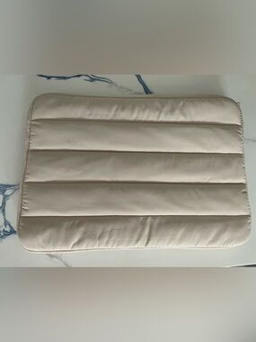 VANDEL Puffer Padded Cream laptop/tablet Sleeve – Puffer Protective Case